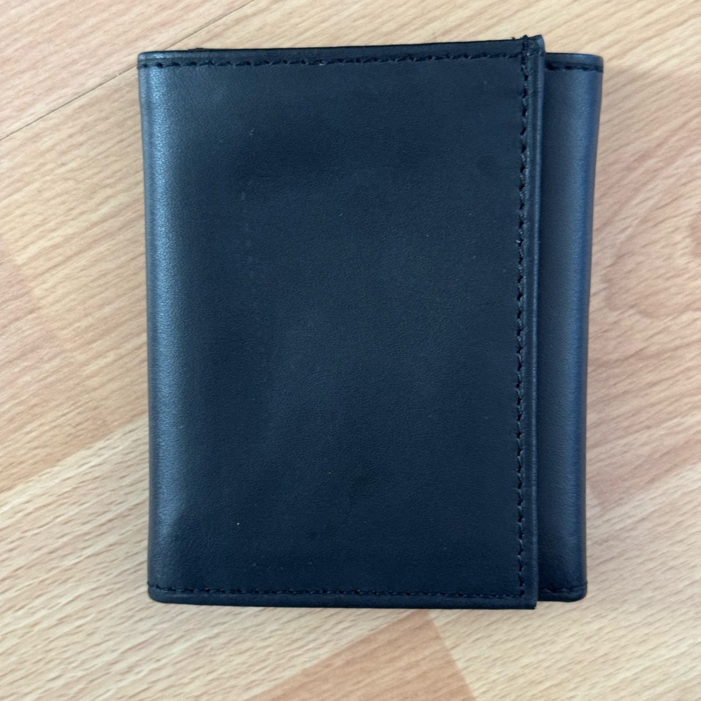 Tri Fold Wallet with Badge Holder